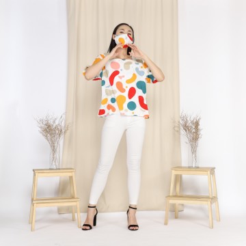 Baju Wanita Atuiti Blouse - White Abstract